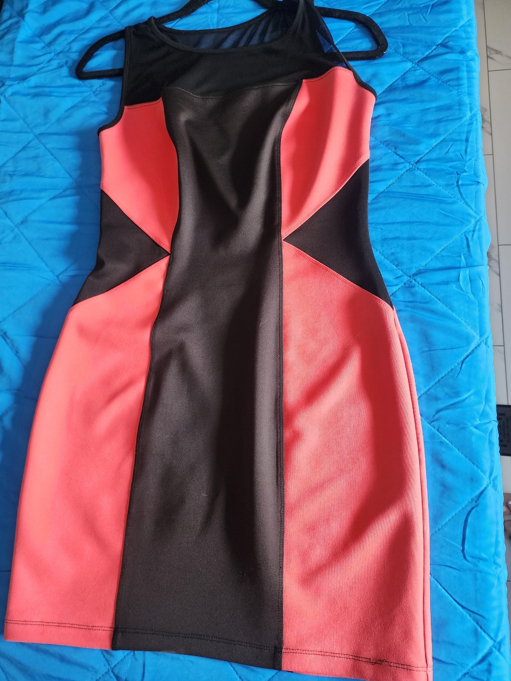 Enfocus Studio Black and Coral Colorblock Midi Dress